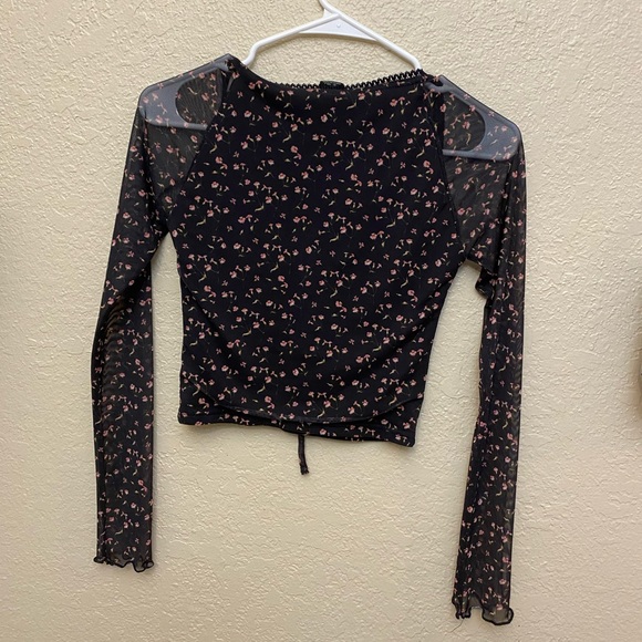 UO London sweetheart mesh top - Picture 3 of 7